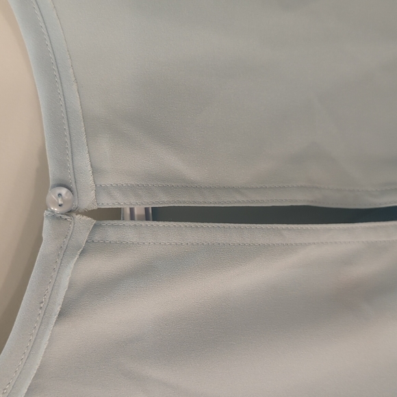 Blue Sleeveless Flowy top - Picture 6 of 11